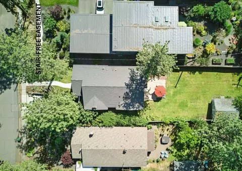 View/Area - 422 E 16th Ave, Spokane, WA 99203 photo 2 of 3
