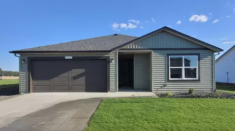 718 E L St, Deer Park, WA 99006