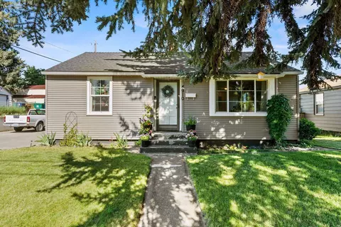 4910 N A St, Spokane, WA 99205