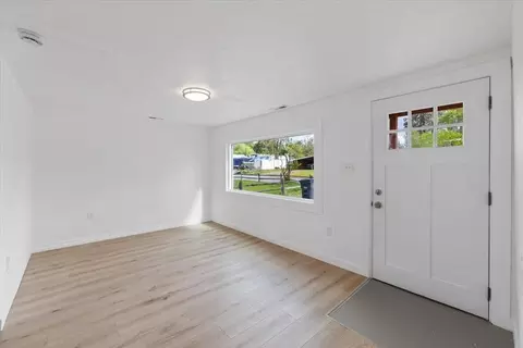 Living - 7201 E 5th Ave, Spokane Valley, WA 99212 photo 1 of 5