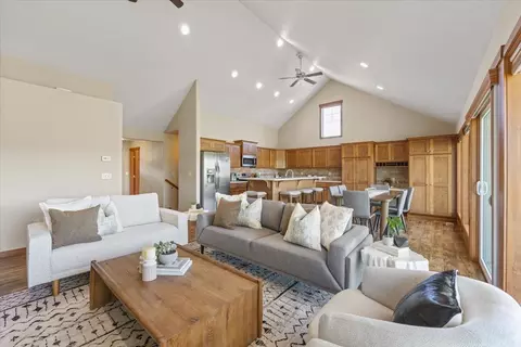 125 E Sapphire Ln, Spokane, WA 99208 photo 5