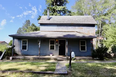 114 S Vine St, Latah, WA 99018