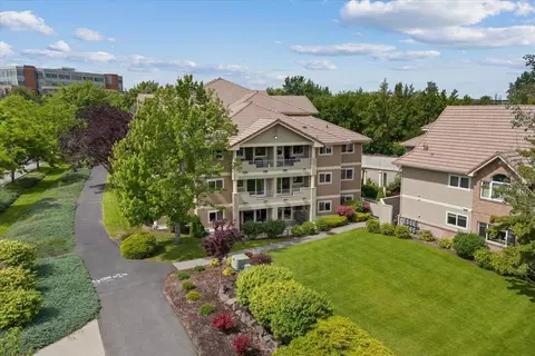 639 N Riverpoint Blvd #J201/J202, Spokane, WA 99202