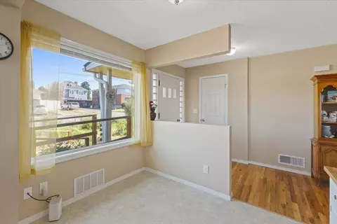 34 Euclid Ave, Spokane, WA 99207 photo 9