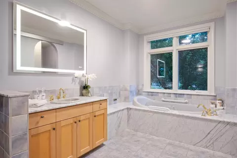 Bath - 1807 E Pinegate Ln, Spokane, WA 99224 photo 1 of 3