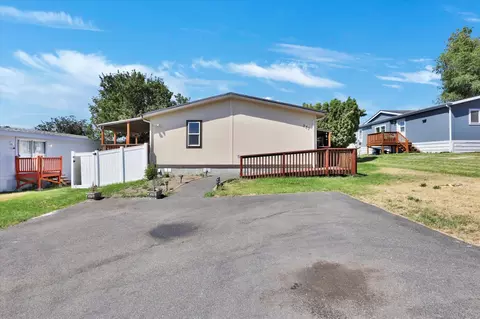 2201 N Craig Rd #237, Spokane, WA 99224