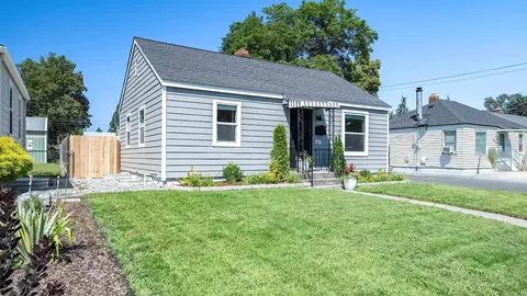 6017 N Wall St, Spokane, WA 99205