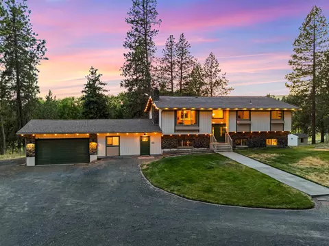 11716 S Chalet Dr, Cheney, WA 99004