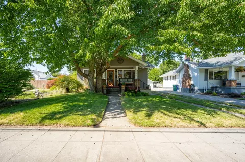 617 E 34th Ave, Spokane, WA 99203 photo 2