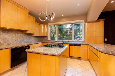 2010 E Pinecrest Rd, Spokane, WA 99203 photo 16