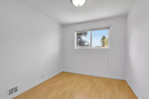 2911 E Augusta Ave, Spokane, WA 99207 photo 6