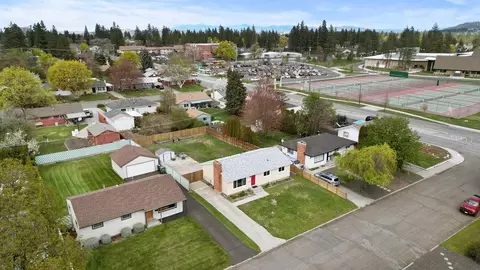 View/Area - 2811 E 39th Ave, Spokane, WA 99223 photo 2 of 8