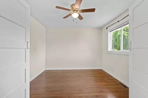 Bedroom - 2811 E 39th Ave, Spokane, WA 99223 photo 1 of 6