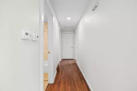 Entry Way - 2811 E 39th Ave, Spokane, WA 99223 photo 1 of 1