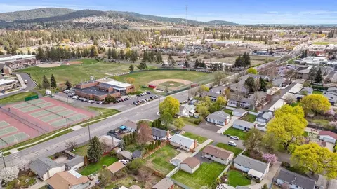 View/Area - 2811 E 39th Ave, Spokane, WA 99223 photo 6 of 8