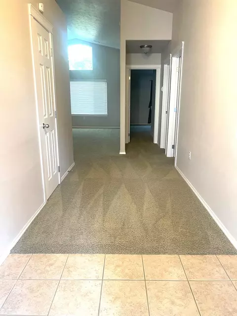 Entry Way - 1636 E Vanetta Ln, Spokane, WA 99217 photo 2 of 2
