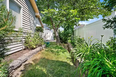 Exterior - 1636 E Vanetta Ln, Spokane, WA 99217 photo 5 of 10