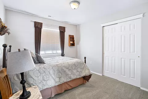 Bedroom - 1636 E Vanetta Ln, Spokane, WA 99217 photo 3 of 6