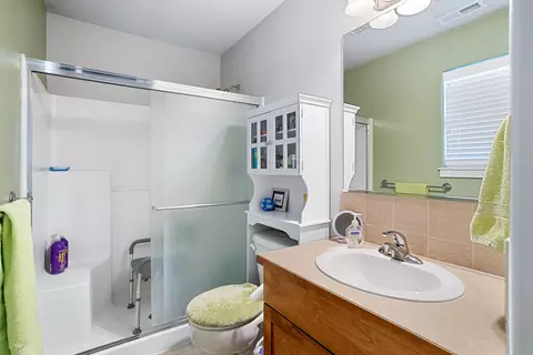 Bath - 1636 E Vanetta Ln, Spokane, WA 99217 photo 1 of 3