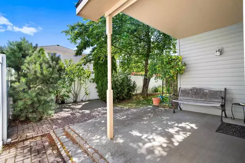 Exterior - 1636 E Vanetta Ln, Spokane, WA 99217 photo 2 of 10