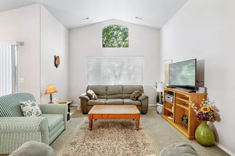 Living - 1636 E Vanetta Ln, Spokane, WA 99217 photo 2 of 3