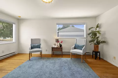 Living - 5218 E Commerce Ave, Spokane, WA 99212 photo 3 of 5