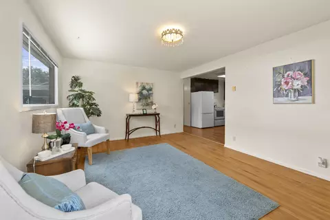 Living - 5218 E Commerce Ave, Spokane, WA 99212 photo 4 of 5