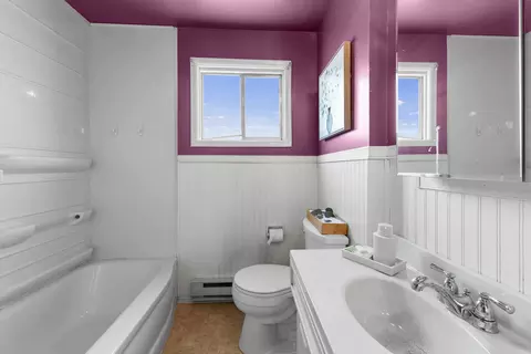 Bath - 5218 E Commerce Ave, Spokane, WA 99212 photo 2 of 3