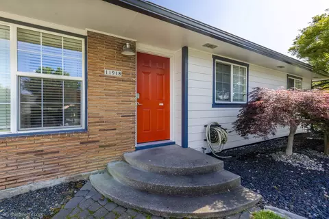11918 E Grace Ave, Spokane Valley, WA 99206 photo 4