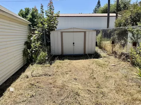 Exterior - 6818 E 5th Ave, Spokane Valley, WA 99212 photo 9 of 13