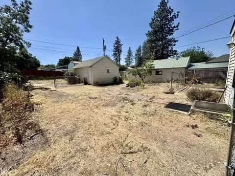 Exterior - 6818 E 5th Ave, Spokane Valley, WA 99212 photo 4 of 13