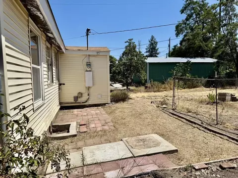 Exterior - 6818 E 5th Ave, Spokane Valley, WA 99212 photo 7 of 13