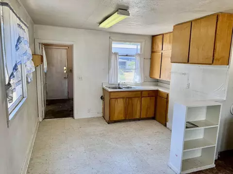 Kitchen - 6818 E 5th Ave, Spokane Valley, WA 99212 photo 1 of 1