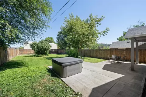 Exterior - 3921 E Longfellow Ave, Spokane, WA 99217 photo 8 of 14