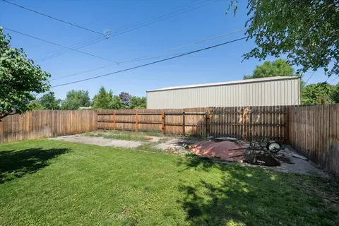 Exterior - 3921 E Longfellow Ave, Spokane, WA 99217 photo 14 of 14