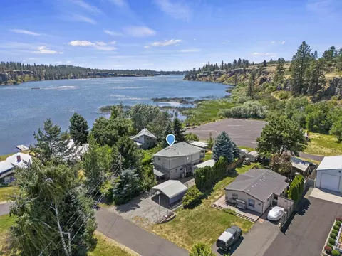 19124 W Bunker Rd, Cheney, WA 99004