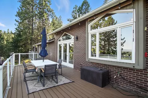Exterior - 7907 N Cedar Rd, Spokane, WA 99208 photo 4 of 9