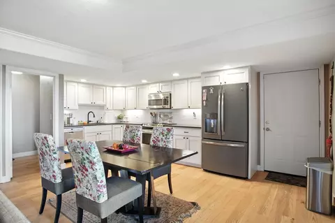Kitchen - 7907 N Cedar Rd, Spokane, WA 99208 photo 6 of 7