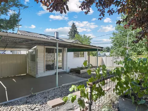 Exterior - 2703 E 4th Ave, Spokane, WA 99202 photo 5 of 11
