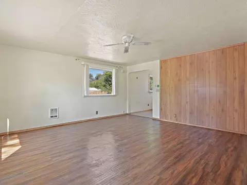 Living - 2703 E 4th Ave, Spokane, WA 99202 photo 1 of 2