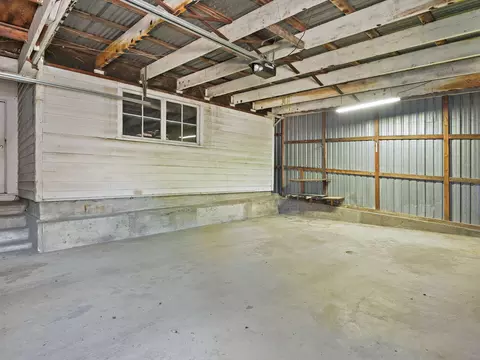 Exterior - 2703 E 4th Ave, Spokane, WA 99202 photo 9 of 11