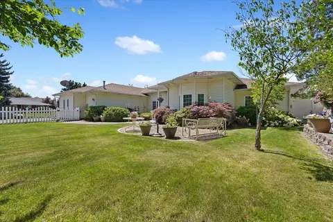 212 W Hancock St, Medical Lake, WA 99022