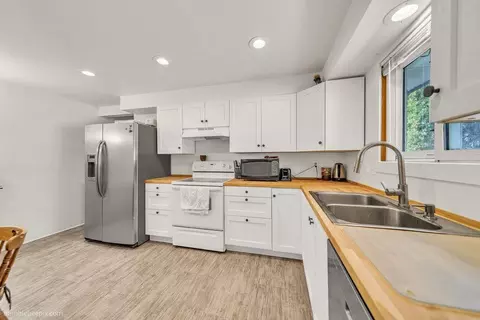 Kitchen - 224-226 E Longfellow St, Spokane, WA 99207 photo 3 of 7