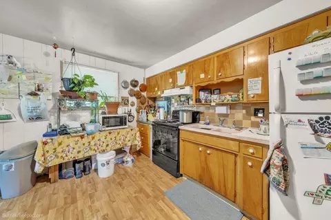 Kitchen - 224-226 E Longfellow St, Spokane, WA 99207 photo 6 of 7
