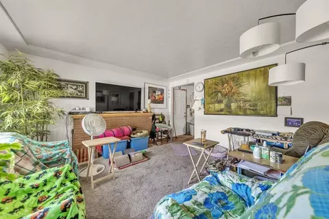 Living - 224-226 E Longfellow St, Spokane, WA 99207 photo 5 of 6