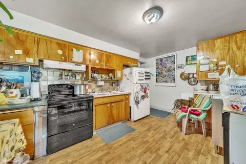 Kitchen - 224-226 E Longfellow St, Spokane, WA 99207 photo 4 of 7