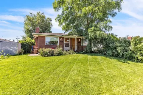 Exterior - 224-226 E Longfellow St, Spokane, WA 99207 photo 11 of 11