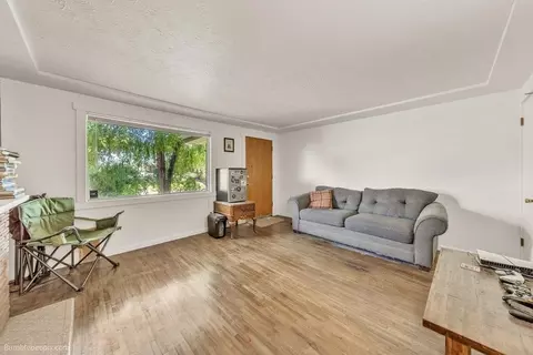 Living - 224-226 E Longfellow St, Spokane, WA 99207 photo 3 of 6