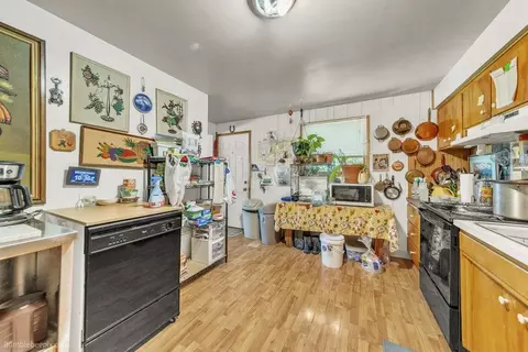 Kitchen - 224-226 E Longfellow St, Spokane, WA 99207 photo 7 of 7