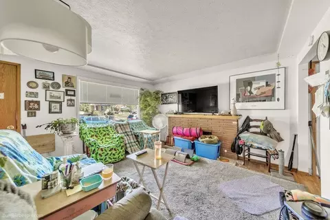 Living - 224-226 E Longfellow St, Spokane, WA 99207 photo 6 of 6